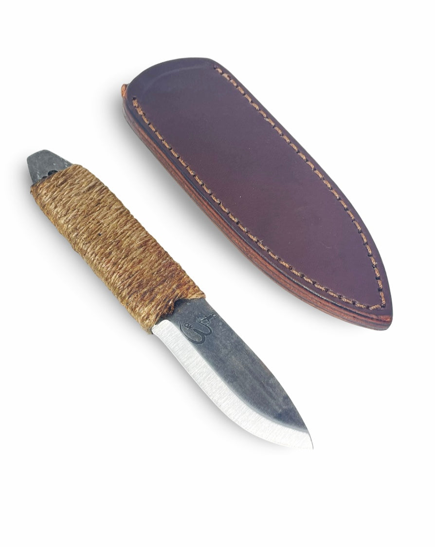 On Three Primitive Bear Forest Knives